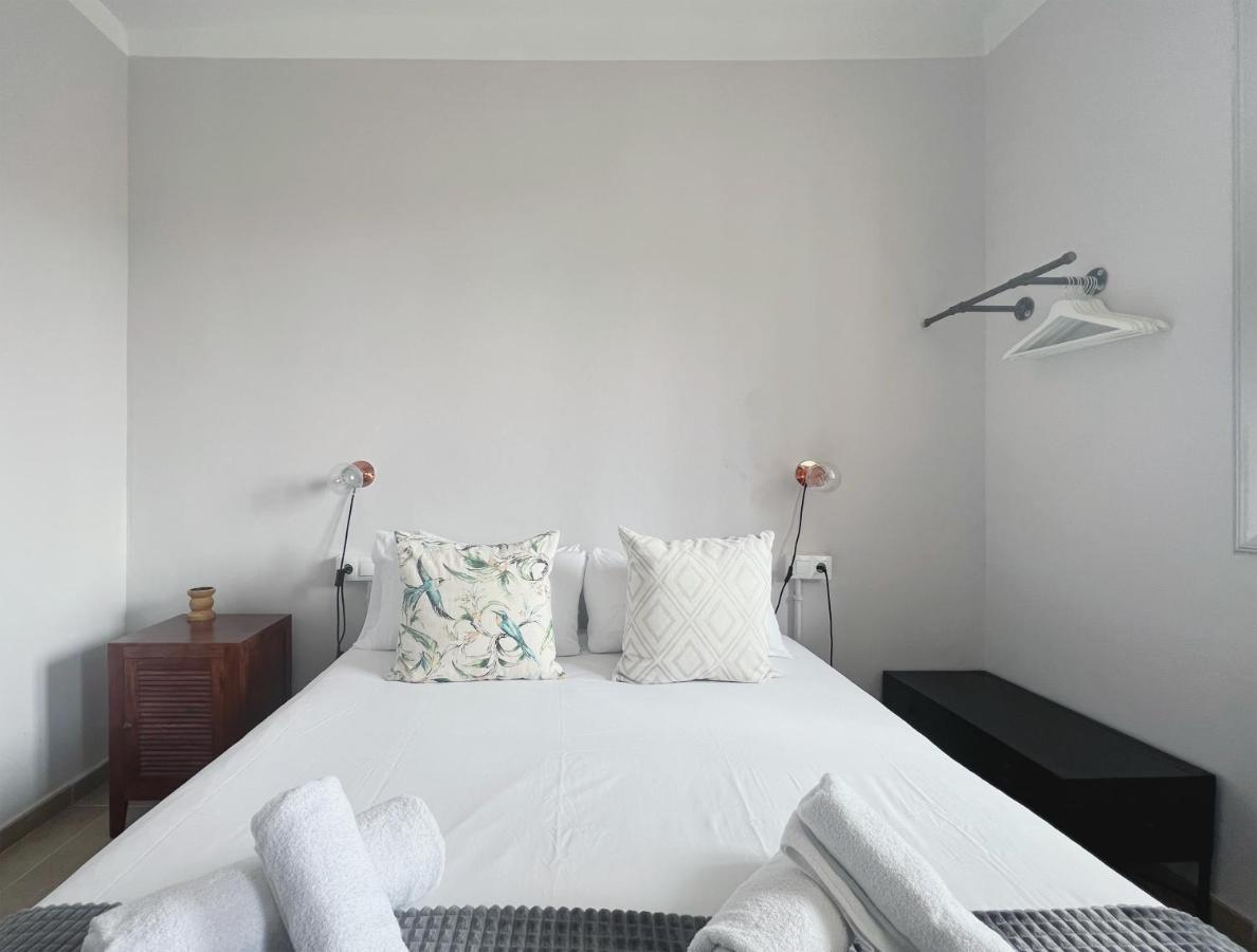 Stay U-Nique Apartments Fira Bcn Оспиталет де Лобрегат Екстериор снимка