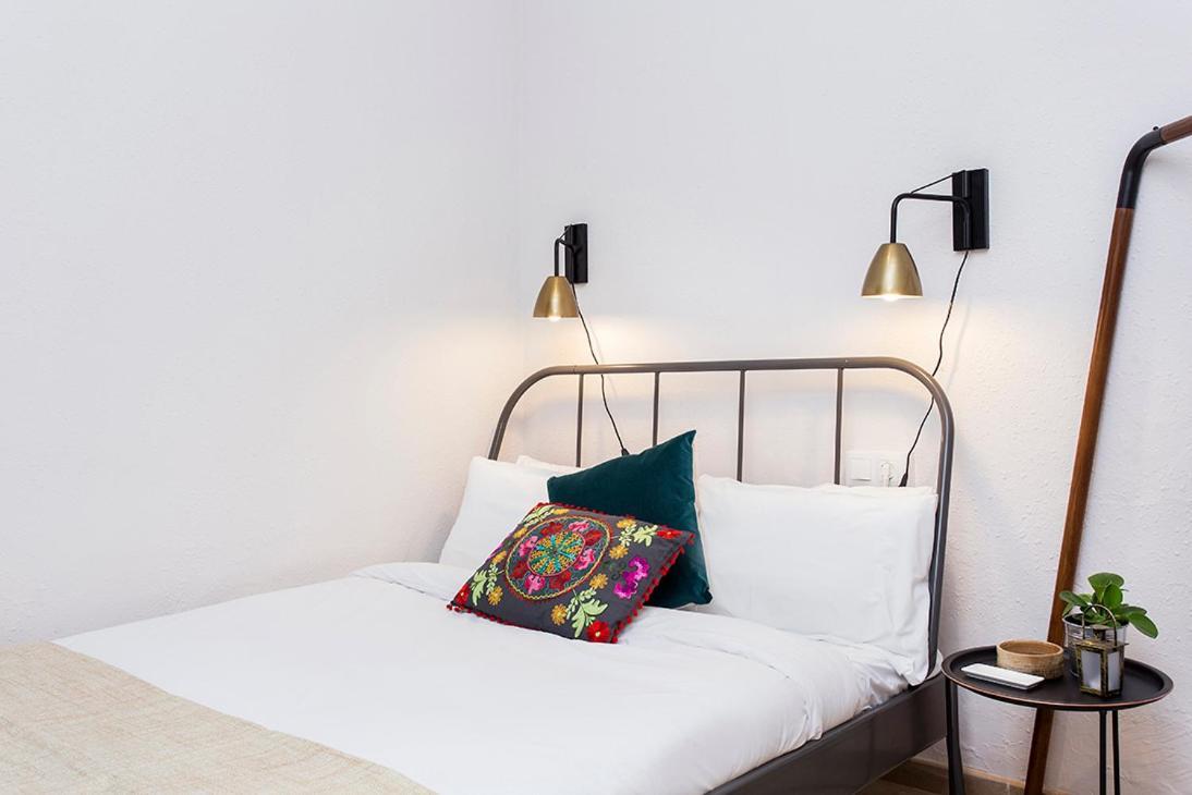 Stay U-Nique Apartments Fira Bcn Оспиталет де Лобрегат Стая снимка