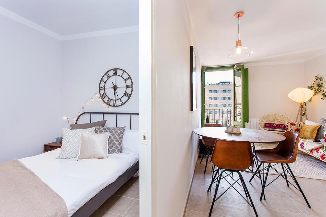 Stay U-Nique Apartments Fira Bcn Оспиталет де Лобрегат Стая снимка