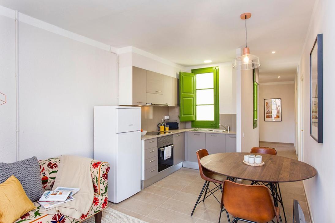 Stay U-Nique Apartments Fira Bcn Оспиталет де Лобрегат Стая снимка